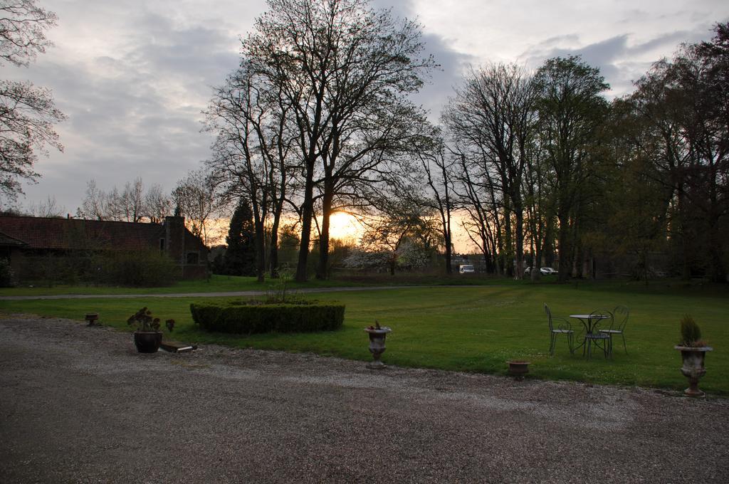 Le Chateau Des Ormes Bed & Breakfast Lambersart Exterior foto